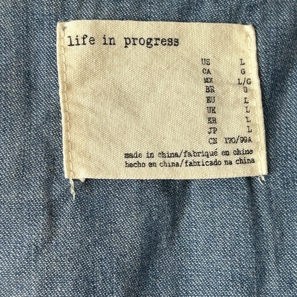 Life in Progress jacket size large - Picture 11 of 14